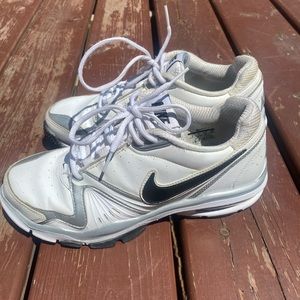 White Nike Air Max Edge